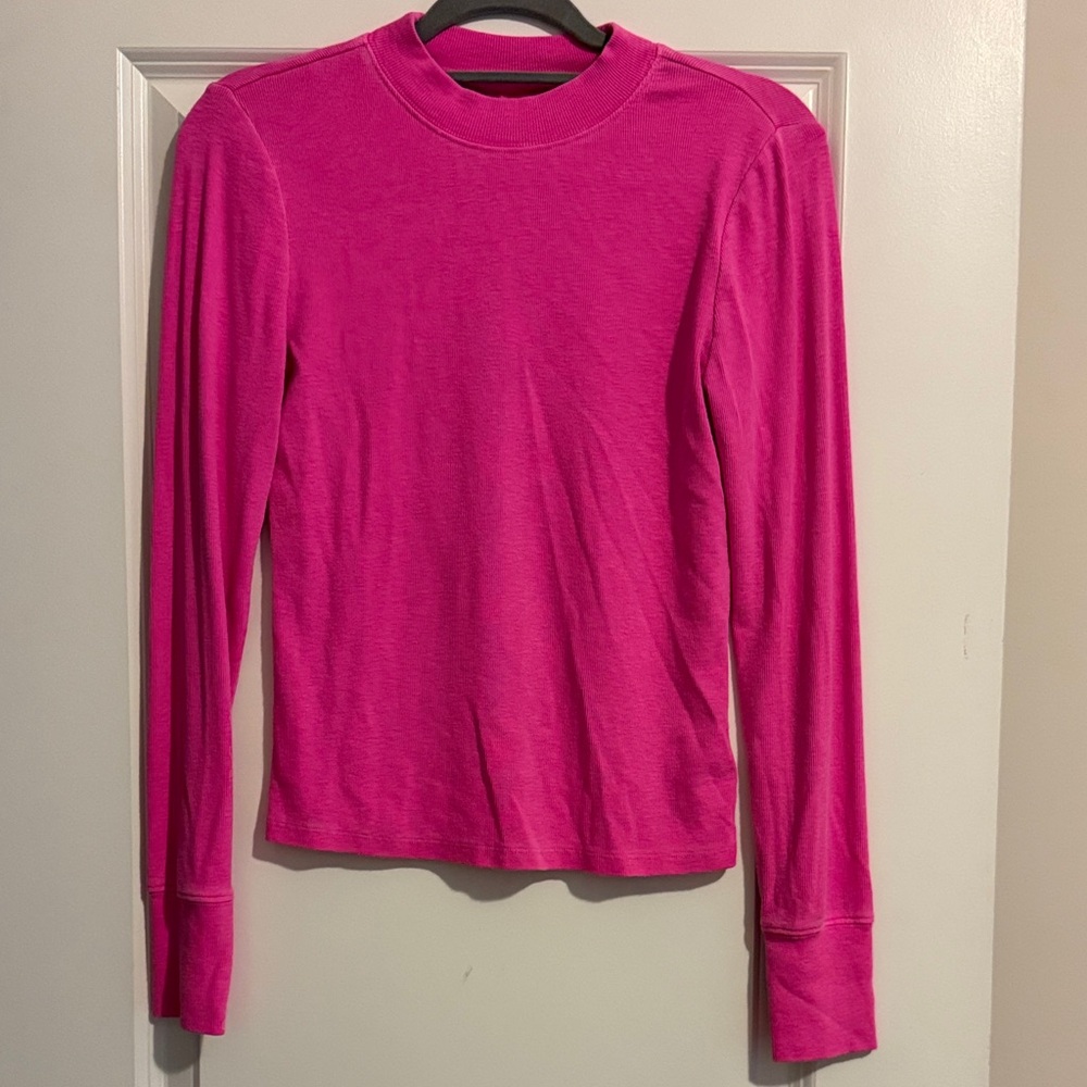 Gap Mock Neck Rib Tee